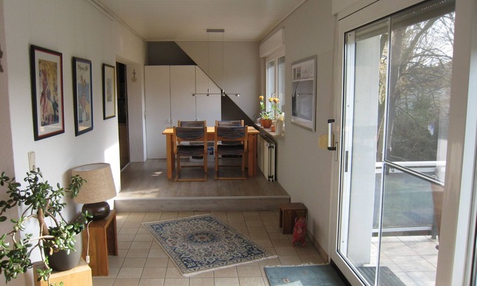 Innenstadt-Ost Apartment | 2.5 km to the city center. Vacation apartment in a quiet location.