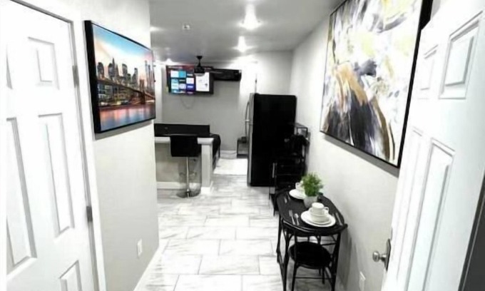 Sunrise Manor Apartment | 2. 6.9Mi To E.D.C 11Mi To strip 7.1Mi To Fremont