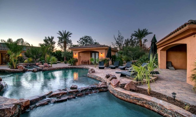 Bermuda Dunes House | 2 Acre 10,000sqft Estate/Pool, Tennis, Golf, Pickleball, Yoga & EVENTS-DEALS!