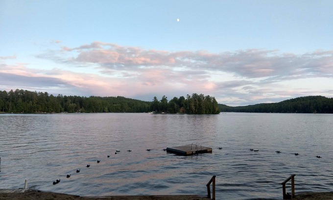 Chestertown Cottage | #2 Adirondack FamilyFriendly Waterfront on LoonLake. Boating,fishing,swimming!