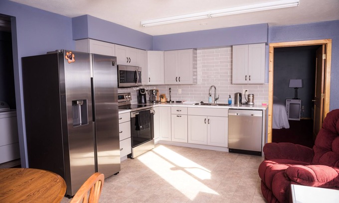 Bonesteel Cabin | 2 bd. 2 bath indoor parking