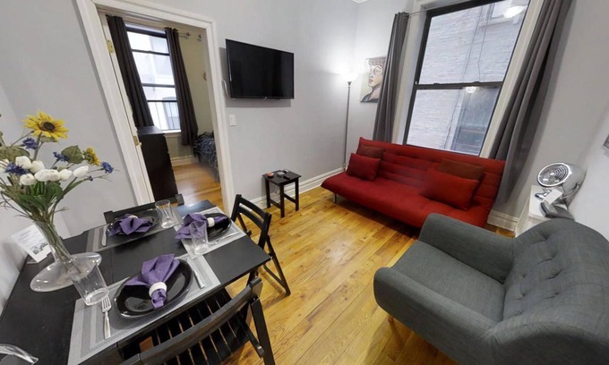 Manhattan Valley Apartment | 2 Bdrm next to Central Park, walking distance to Columbia University
