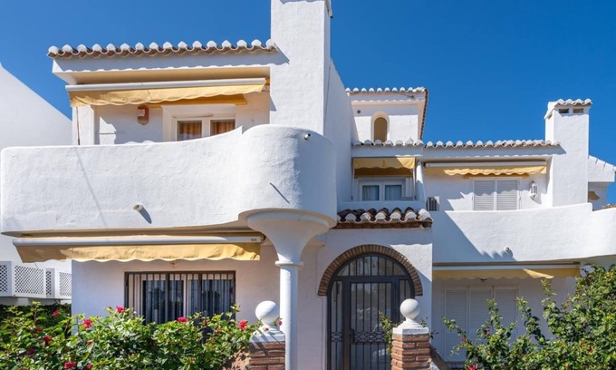 La Cala de Mijas Villa | 2 Beautiful Beach Front Villa in Mijas Playa Club