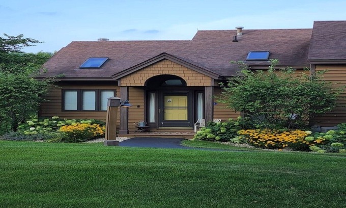 The Galena Territory Condo | 2 bed 2 bath condo in gorgeous Galena Territory