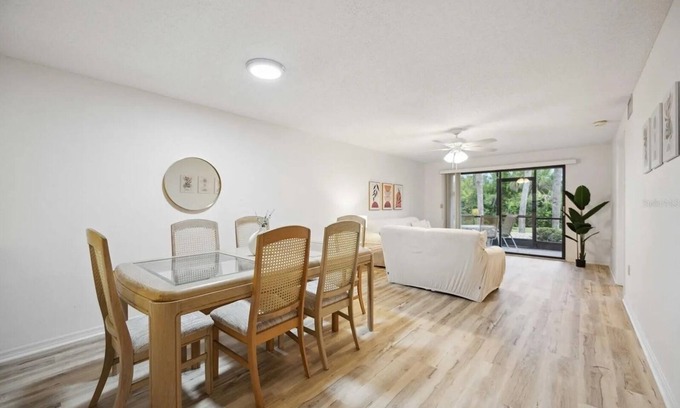 Venice Condo | 2 Bed 2 Bath Condo on Golf Course in Quiet Safe Community, 4 Miles to Beach