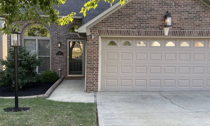 Lexington House | 2 Bed/2 Bath Home in Andover area. Premier Host with 250+ 5-Star Reviews!