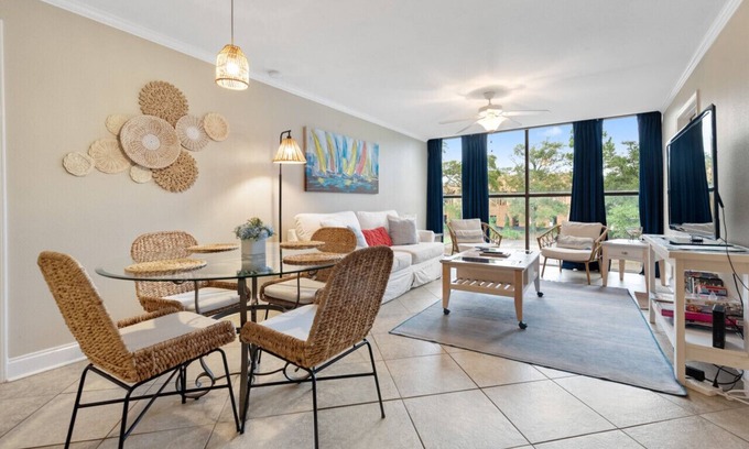 Biloxi Condo | 2 bed/2 bath, Pool, Just Steps to Biloxi Beach