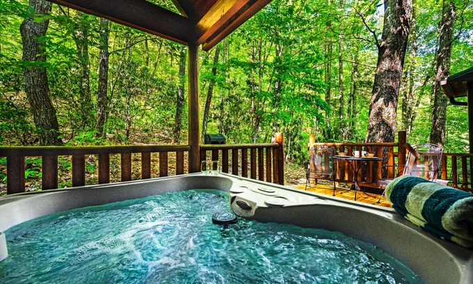 Wears Valley Cabin | 2 Bed/2Bath Cabin w/Private Hot Tub! Backs to GSMNP & 5 min to park entrance!
