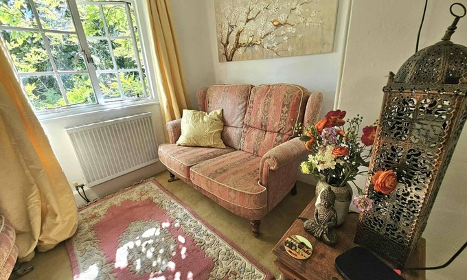 Calverleigh House | 2 Bed Annexe West Wing Of Manor