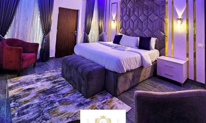 Benin City Apartment | 2 Bed Apartment 1 - Stylish Benin City Retreat
