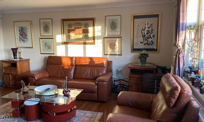 High Wycombe House | 2-Bed Apartment in High Wycombe Private Garden