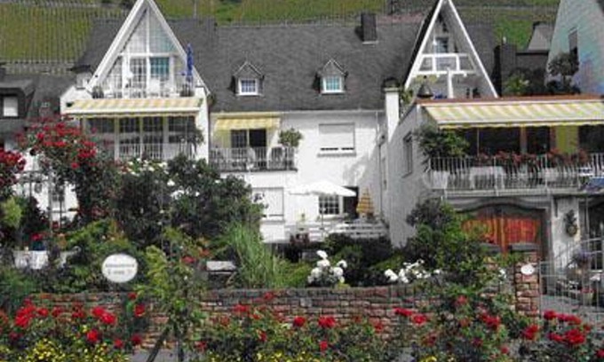 Neef Apartment | 2-bed apartment, Larkspur - Scheid, Edith