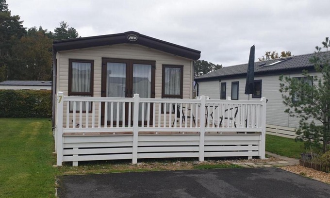 Ringwood House | 2-Bed Caravan - Oakdene Forest Park