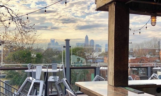 Charlotte House | 2 Bed Charlotte Plaza Shamrock <5 min NoDa Art District & Historic Plaza Midwood