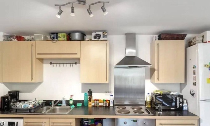 Colchester Apartment | 2 Bed-colchester Apartment-freep- Tv-wifi