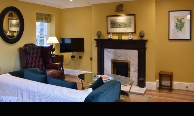 Barningham Cottage | 2 Bed Cottage with courtyard view