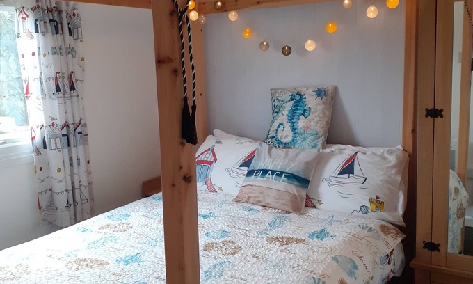 Bucks Cross Ski Chalet | 2 Bed Holiday Chalet
