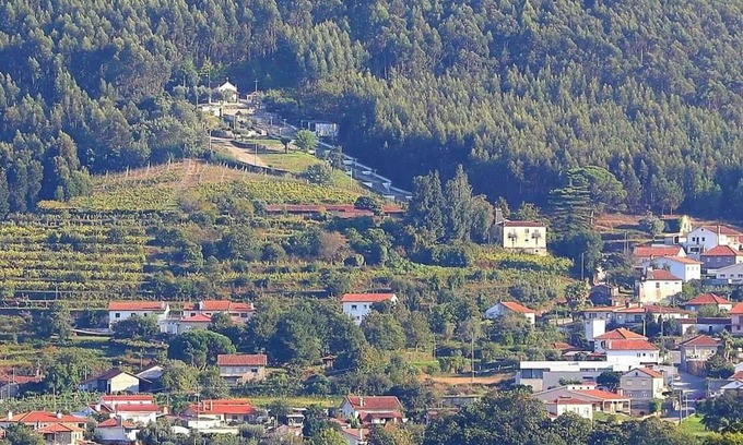 Cardielos House | 2 Bed House - Sleeps 4 - Pets, Garden, Wifi