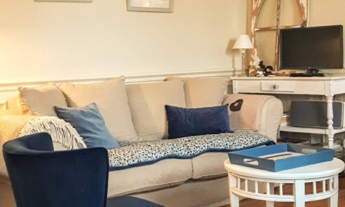 Cabourg House | 2 bed house situated in a quiet street, 500m from the beach, 300m from the shops