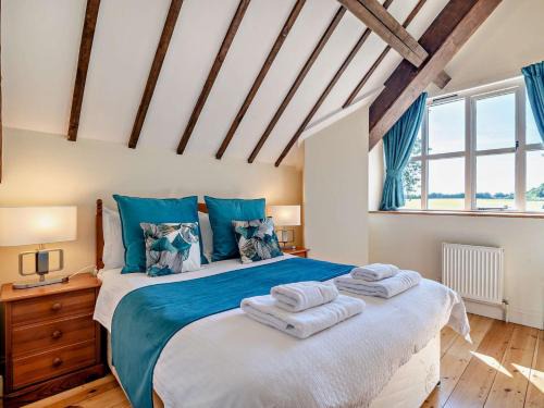 Maiden Newton House | 2 Bed in Abbotsbury 92416