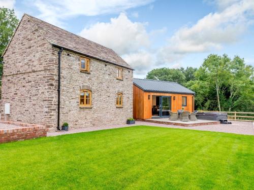 Longtown House | 2 Bed in Longtown 79176