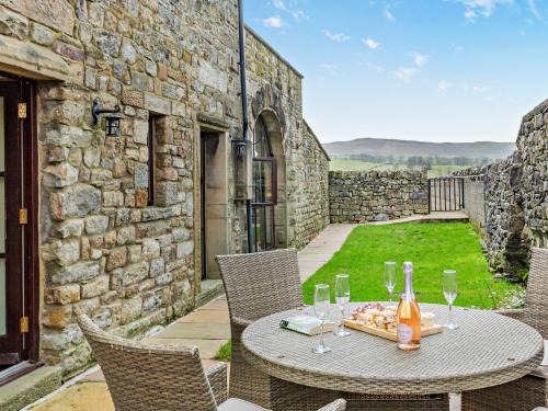 Airton House | 2 Bed in Malham 94261