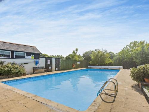 Westleigh House | 2 Bed in Westward Ho 60430