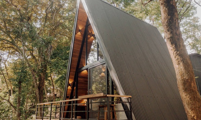 Santiago Ski Chalet | 2-Bed Jungle Chic Hideaway - New Modern Design Jungalow