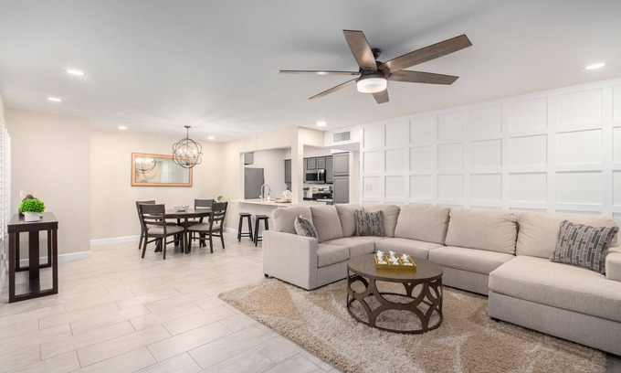Litchfield Park House | 2 Bed Litchfield Park Condo near State Farm Stadium