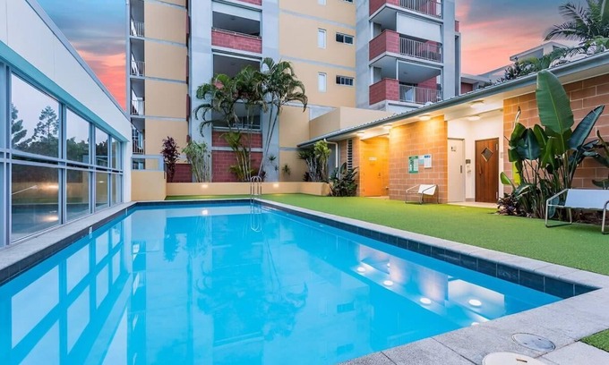 Kelvin Grove Apartment | 2-Bed Near Brisbane CBD with Pool, Sauna & BBQ
