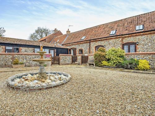 Deepdale House | 2 bed property in Tattersett KT125