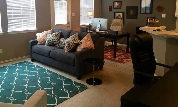 Humble House | 2-Bed Rm Townhouse - Houston (Humble/IAH)