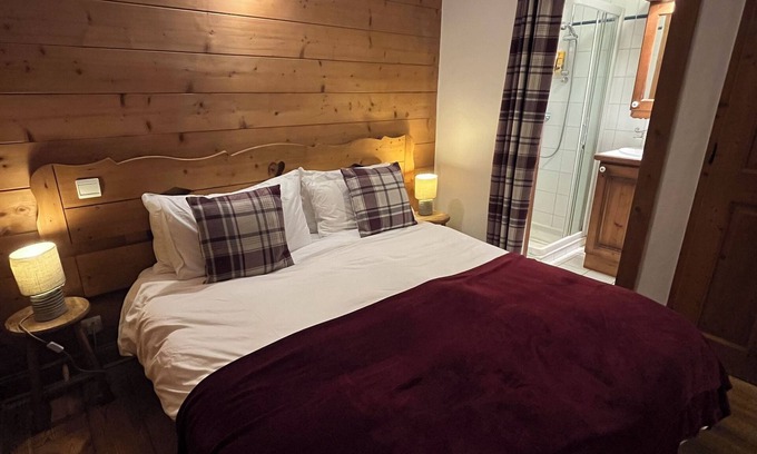 Les Carroz-d'Araches Apartment | 2-bed Ski apartment; sleeps 6, pool, spa, centrally-located and close to slopes