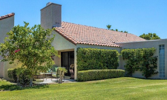 Rancho Mirage Condo | 2 Bed Tennis Villa Condo at Mission Hills Golf & Country Club and Outdoor Movies