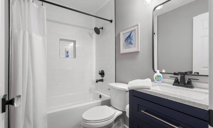 Northeast Pensacola House | 2 Bed Townhouse * Fenced Yard * Dog Friendly * Fox Den C