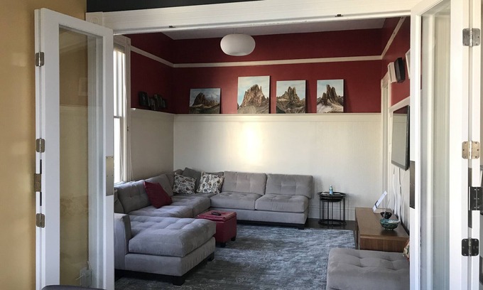 Mission District Apartment | 2 bed with small office 1 bath Top floor Mission Flat with yard & garage.