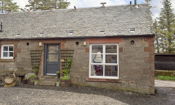 Fintry Cottage | 2 bedroom accommodation in Campsie Fells nr Fintry
