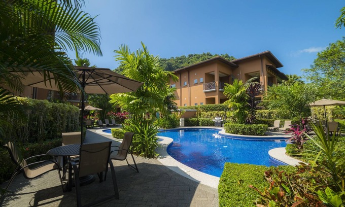 Herradura Condo | 2 bedr Veranda second floor