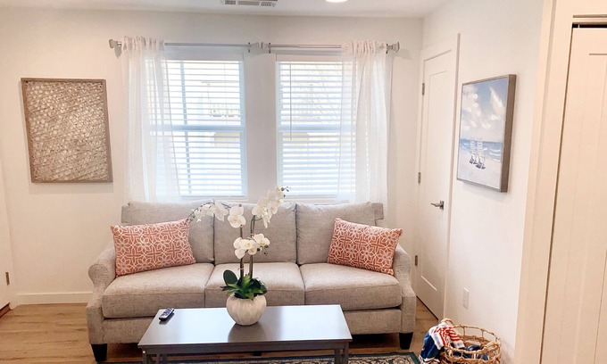 Virginia Highland Condo | 2 Bedrm Condo Run To Beltline