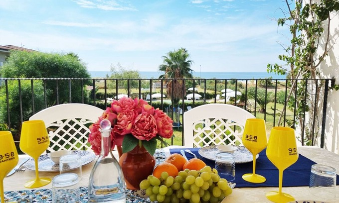 Capo Rizzuto Apartment | 2-bedroom apartment and terrace with spectacular sea view