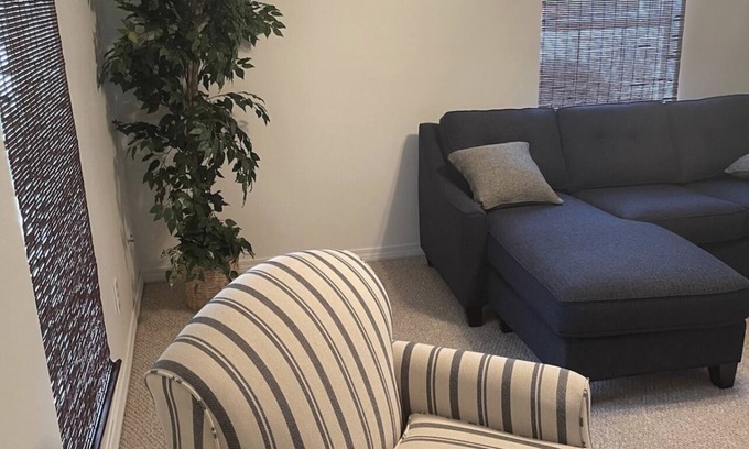 Waveland House | 2 bedroom 1 bathroom house minutes from the beach