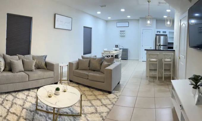 McAllen Condo | 2-Bedroom/2.5 Bath Condo with Pool and Picnic Area