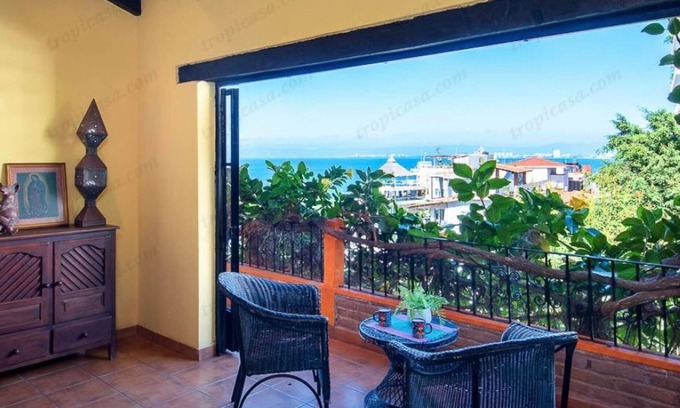 Amapas Condo | 2 bedroom/2 bathrooms with stunning beach views!