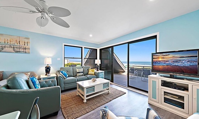 North Beach Haven Condo | 2 bedroom 2 bath 3rd floor Fishery Condo with fabulous ocean views