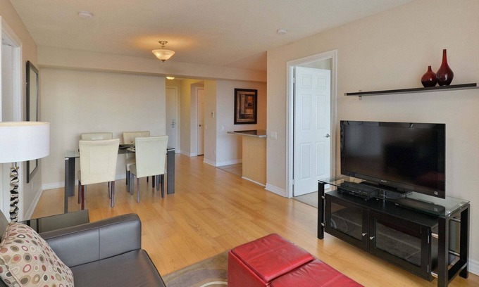 Bendale Apartment | 2 Bedroom/2 Bathroom Suite