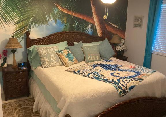 Oldsmar House | 2 Bedroom , 2 Bath , Villa