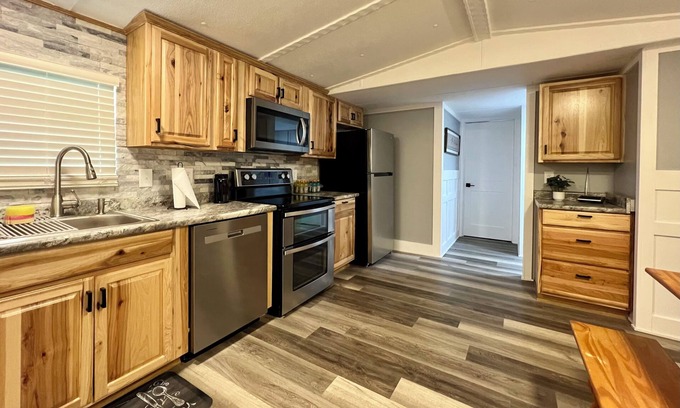 Rumsey House | 2 bedroom 2 bathroom home in Calhoun