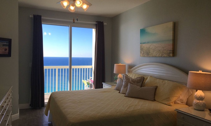 Miramar Beach Condo | 2 Bedroom/2 Bathroom with Bunk Room; Beach Service - New Rates!