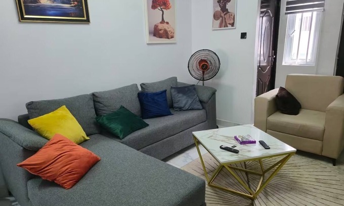 Sangotedo Apartment | 2 Bedroom 5G WIFI | Work Desk 24/7 Security
