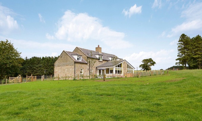 Hepple Cottage | 2 bedroom accommodation in Farnham, near Rothbury